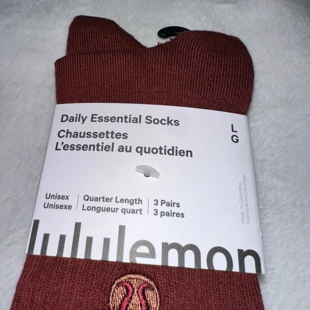 Lululemon Unisex Daily Essential Quarter Socks 3 Pairs Large Pink Maroon NWT
